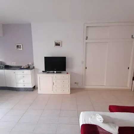 Apartment Flat In Pyr *