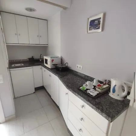 Apartment Flat In Pyr *