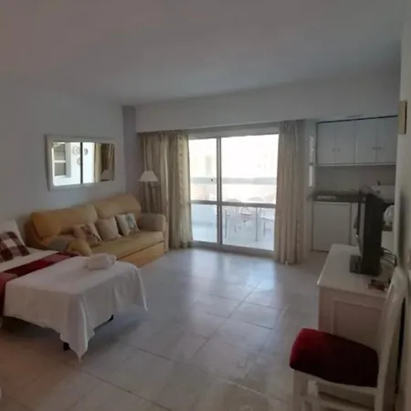 Flat In Pyr * Fuengirola